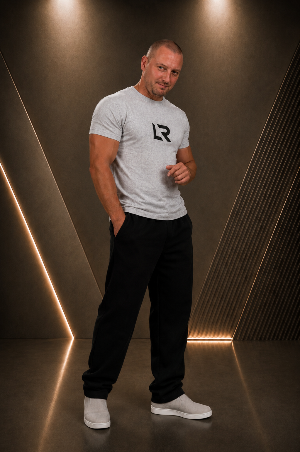 LAUENROTH ESSENTIALS T-SHIRT
